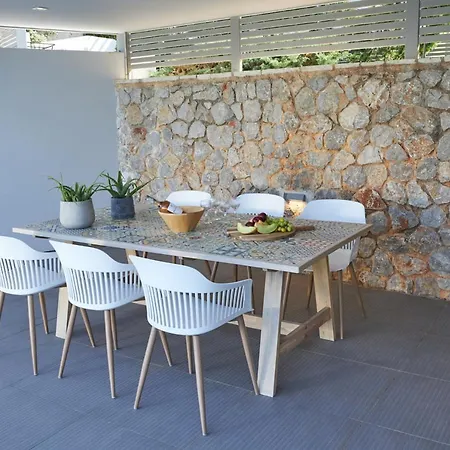 Soligia Azure * Pefkali