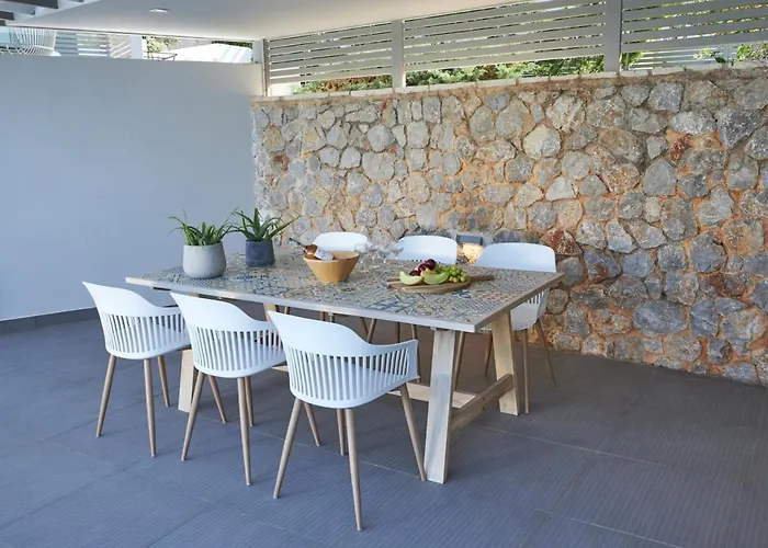 Soligia Azure * Pefkali